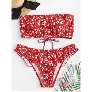 ZAFUL Floral Ruffle Lace Up Bandeau Bikini